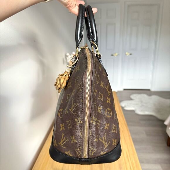 ✅AUTHENTIC✅LOUIS VUITTON ALMA PM - Picture 7 of 15
